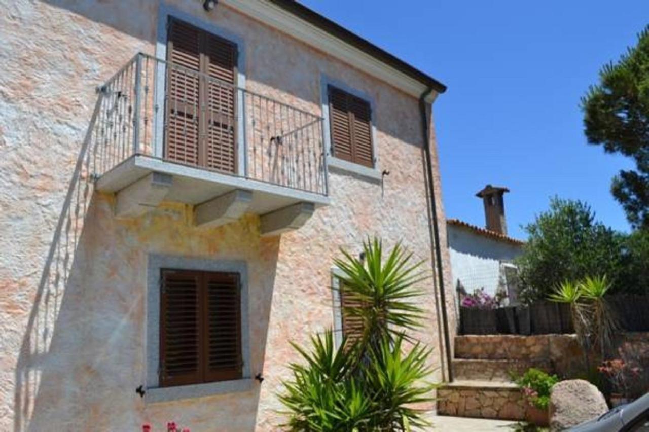 Agriturismo Lu Stabbiacciu Aglientu Eksteriør billede